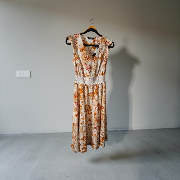 NWT Size XS Allegra K Orange and Cream Floral Midi Dress - Picture 2 of 7
